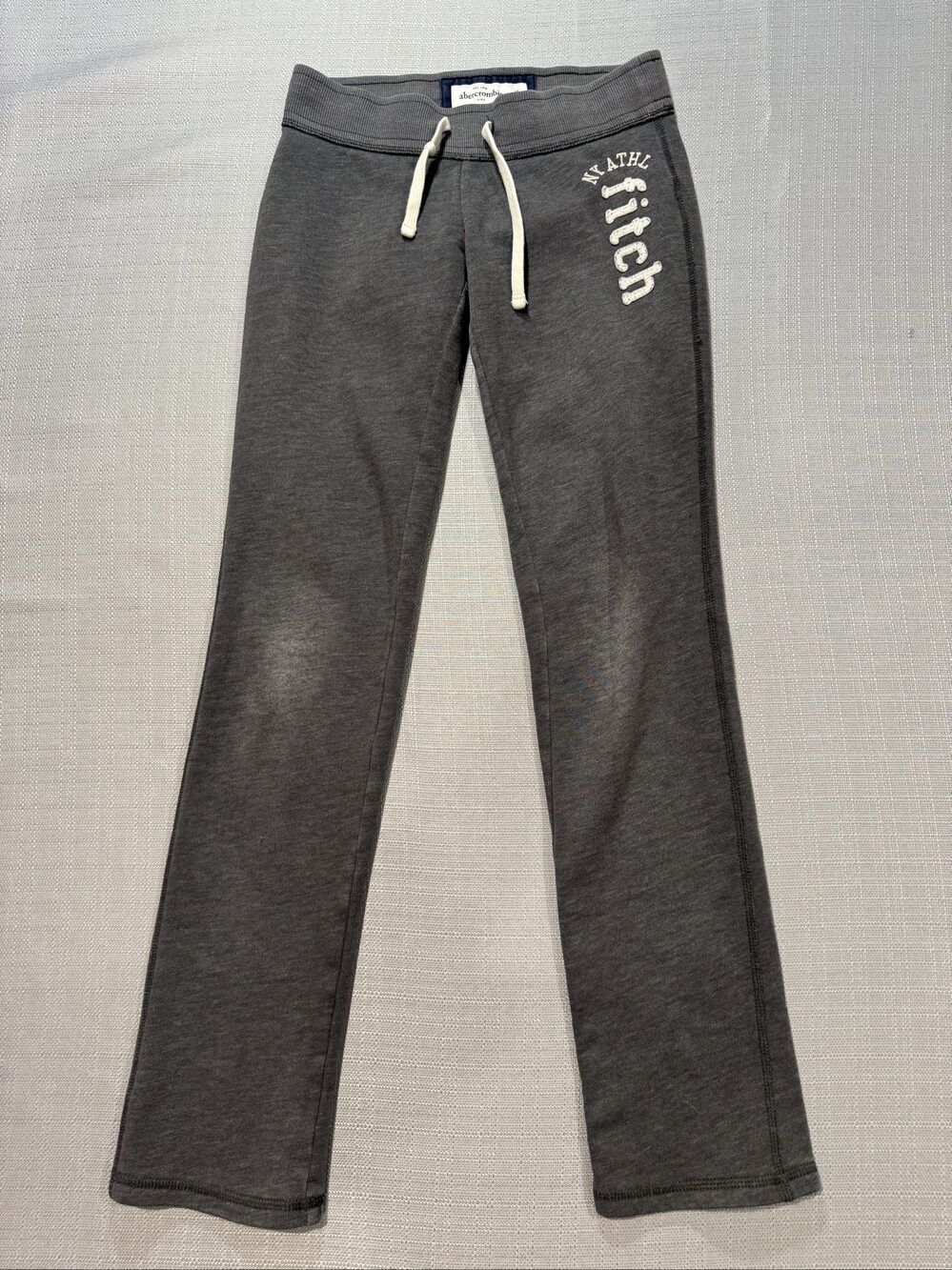 Kid’s Abercrombie NY Athletic Jogger Sweatpants – Charcoal Gray – Medium